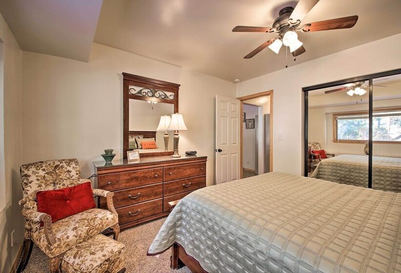 Walk To Lake: Rustic Home W/ Deck In Fawnskin