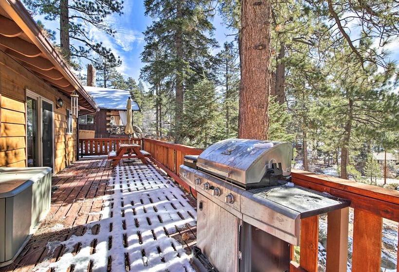 Walk To Lake: Rustic Home W/ Deck In Fawnskin