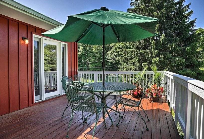 Hudson Valley Horse Farm Retreat In Salt Point