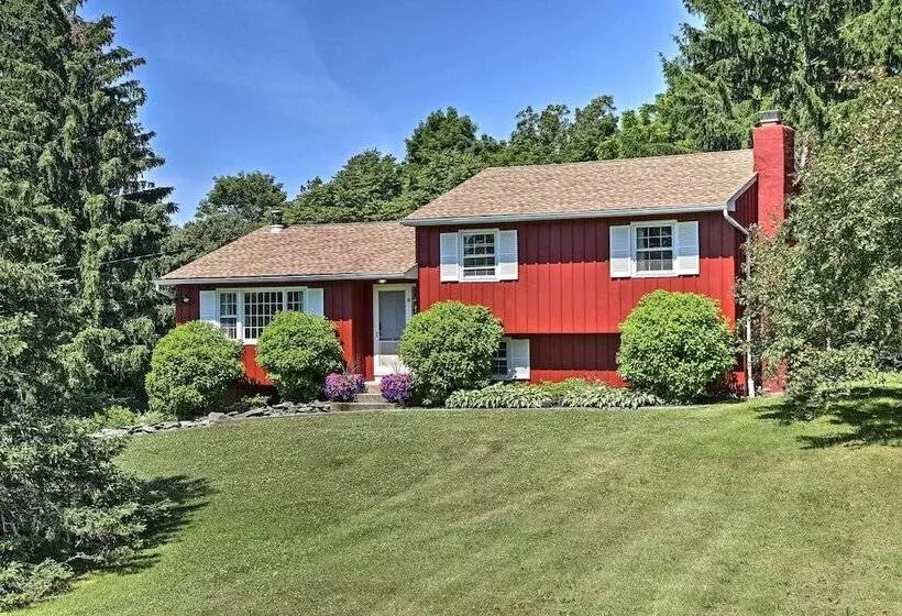 Hudson Valley Horse Farm Retreat In Salt Point