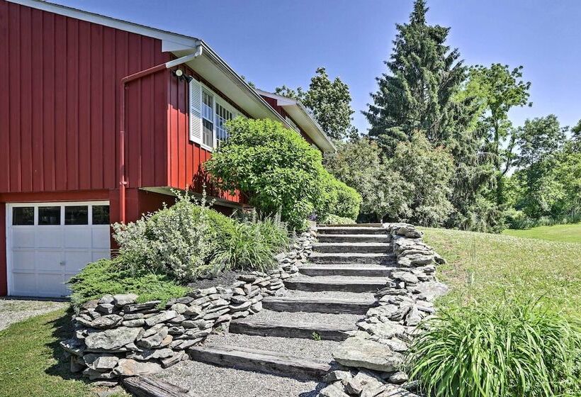 Hudson Valley Horse Farm Retreat In Salt Point