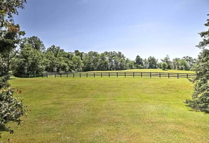 Hudson Valley Horse Farm Retreat In Salt Point