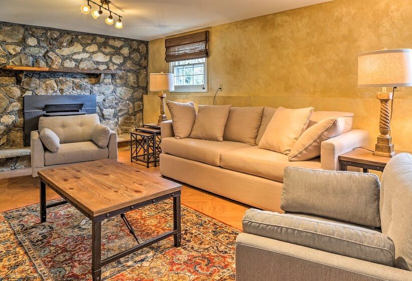 Hudson Valley Horse Farm Retreat In Salt Point