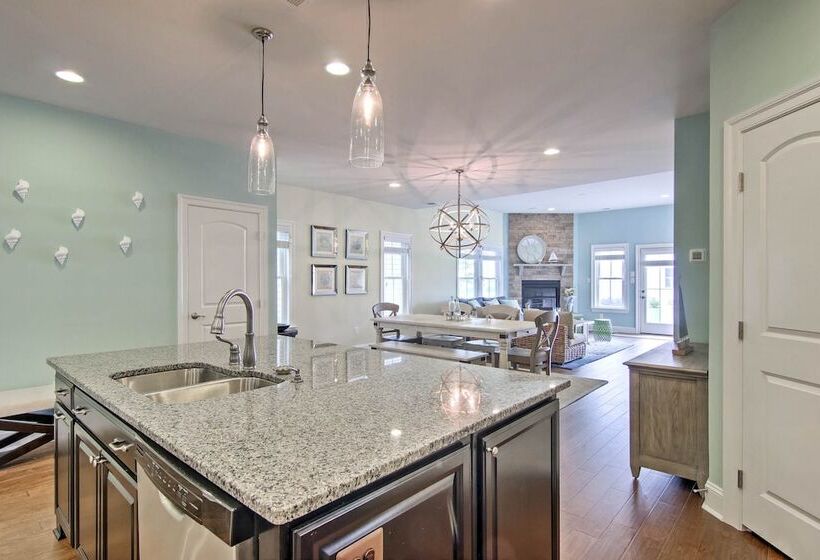 Luxury Bungalow Minutes From Fenwick Island Beach!