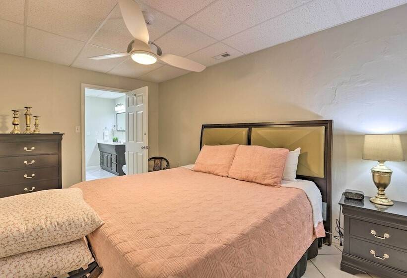 The B Haus Lakefront Retreat W/ Boat Ramp!