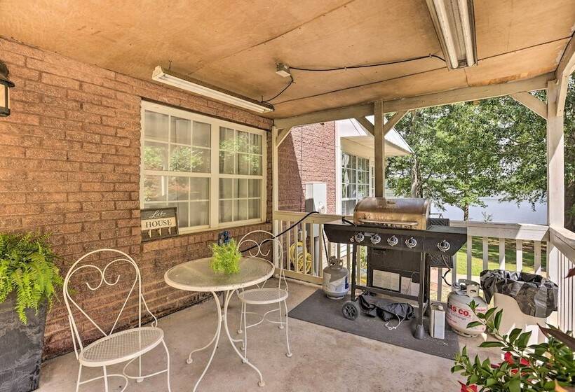 The B Haus Lakefront Retreat W/ Boat Ramp!