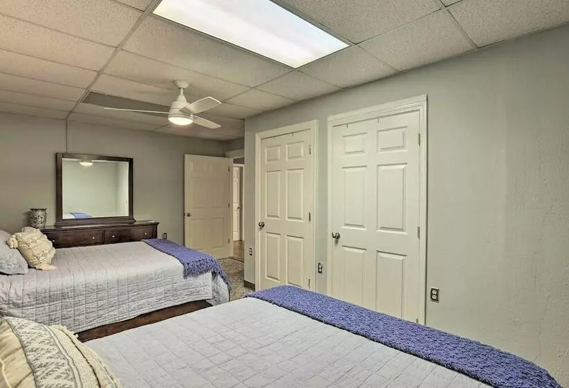 The B Haus  Lakefront Retreat W/ Boat Ramp!