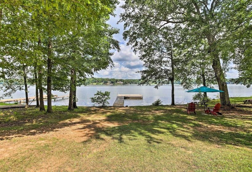 The B Haus Lakefront Retreat W/ Boat Ramp!