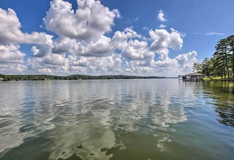 The B Haus  Lakefront Retreat W/ Boat Ramp!