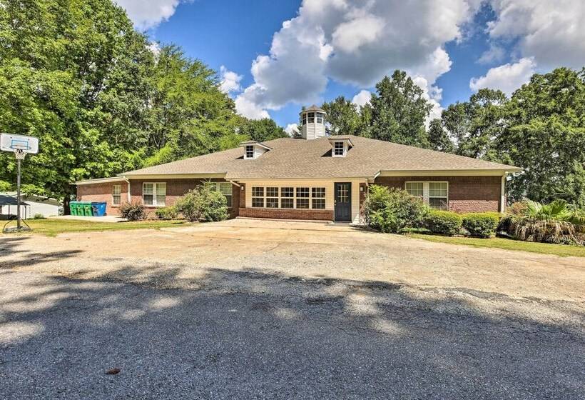 The B Haus Lakefront Retreat W/ Boat Ramp!