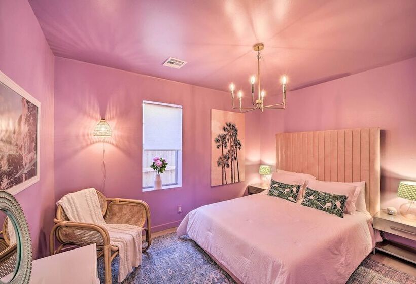 Unique, Themed Tulsa Escape ~ 2 Mi To Downtown!