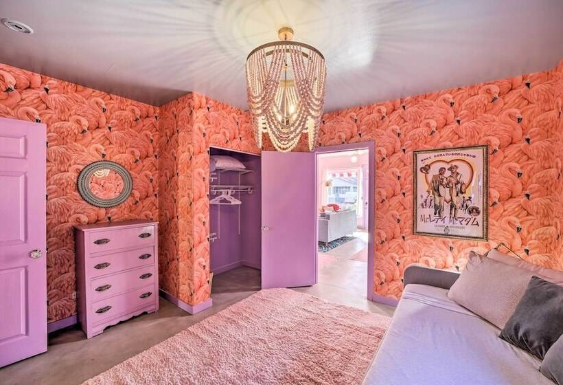 Unique, Themed Tulsa Escape ~ 2 Mi To Downtown!