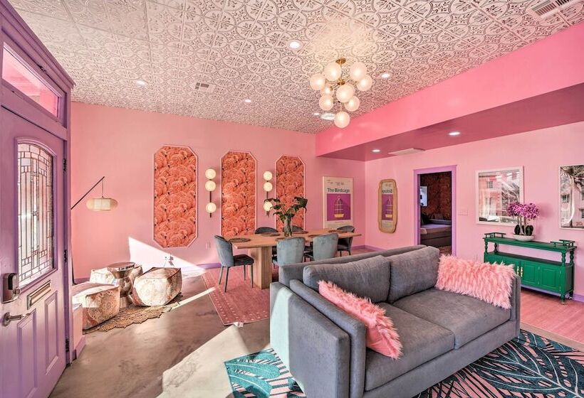 Unique, Themed Tulsa Escape ~ 2 Mi To Downtown!