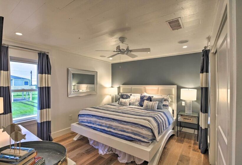 Updated Beach House W/ Private Beach + Hot Tub!