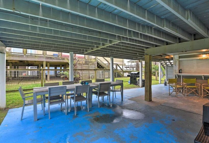 Updated Beach House W/ Private Beach + Hot Tub!