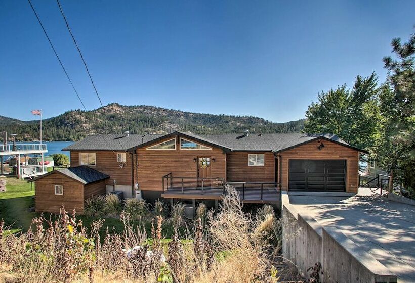 Lakefront Retreat W/ Kayaks, Paddle Boards & Deck!