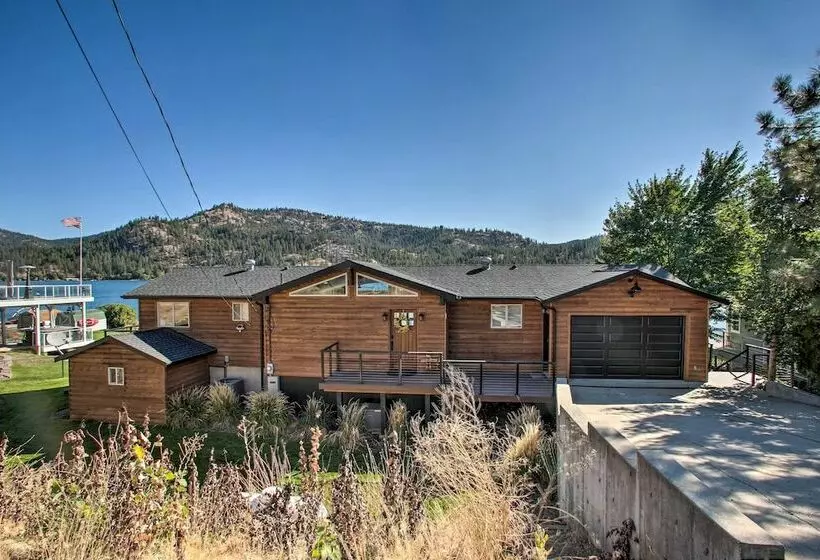 Lakefront Retreat W/ Kayaks, Paddle Boards & Deck!