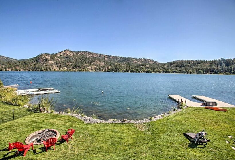 Lakefront Retreat W/ Kayaks, Paddle Boards & Deck!