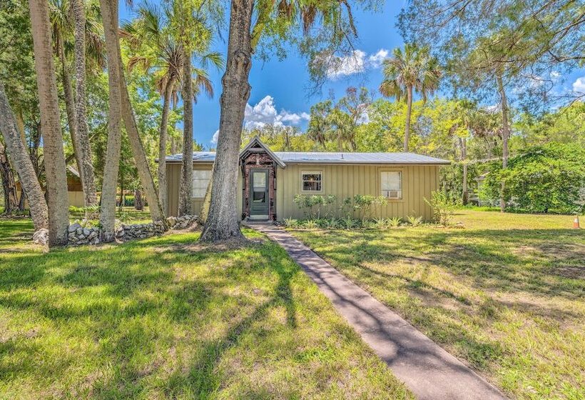 Waterside Anglers Heaven: Crooked River Fish Camp