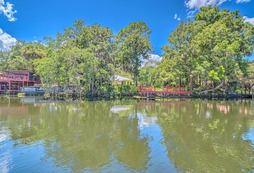 Waterside Anglers Heaven: Crooked River Fish Camp