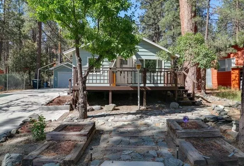 Wrightwood Cabin ~ 4 Mi To Mtn High Resort!