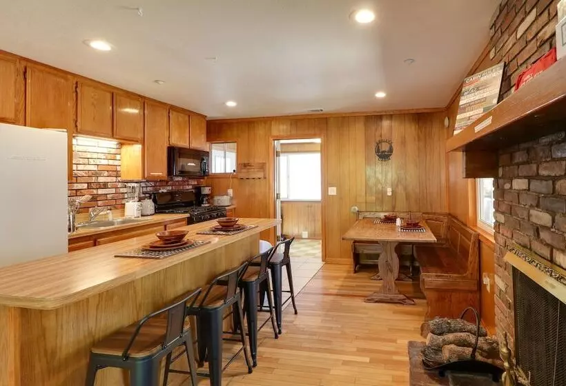 Wrightwood Cabin ~ 4 Mi To Mtn High Resort!