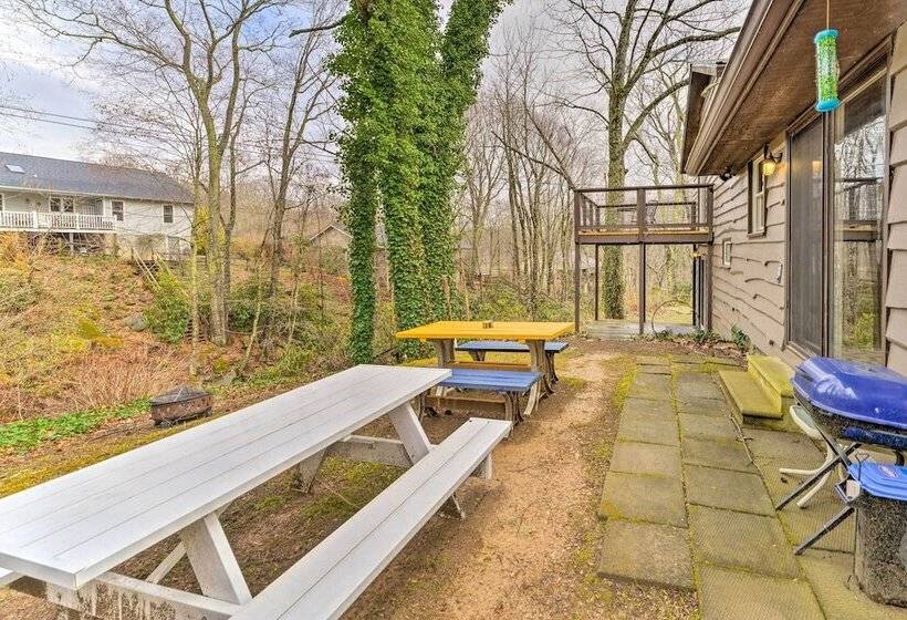 14 Mi To Beech Mountain: Home W/ Grills!