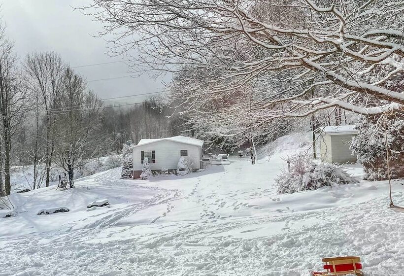 14 Mi To Beech Mountain: Home W/ Grills!