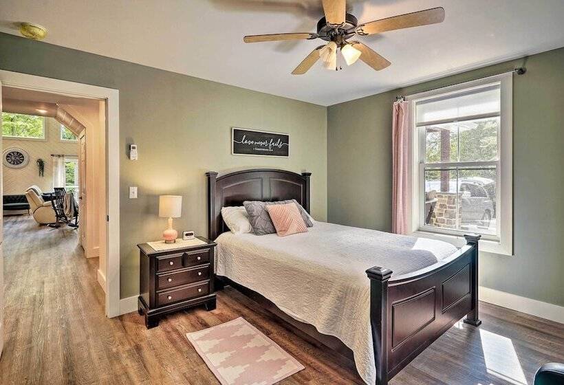 Benezette Cabin W/hot Tub, Grill & Mtn Views