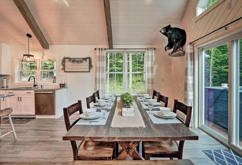 Benezette Cabin W/hot Tub, Grill & Mtn Views