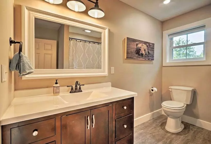 Benezette Cabin W/hot Tub, Grill & Mtn Views