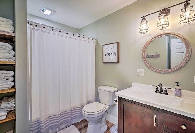 Benezette Cabin W/hot Tub, Grill & Mtn Views