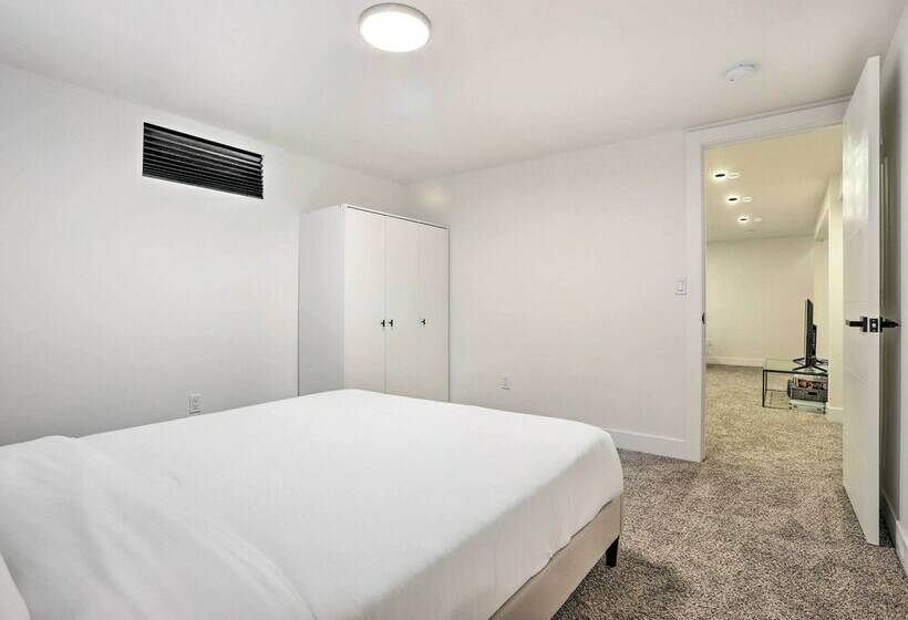 Bright & Modern Arvada Home W/ Yard & Patio