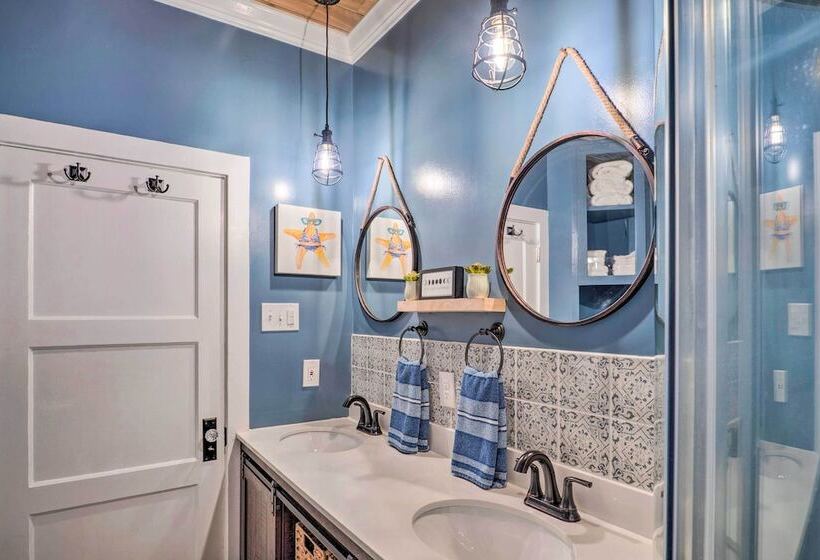 Central Cottage W/ Grill, 1 Mi To Cajun Field