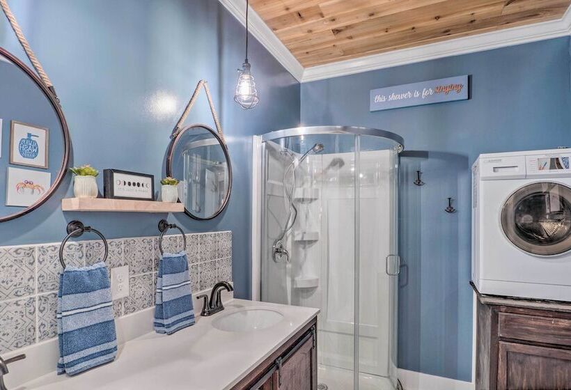 Central Cottage W/ Grill, 1 Mi To Cajun Field