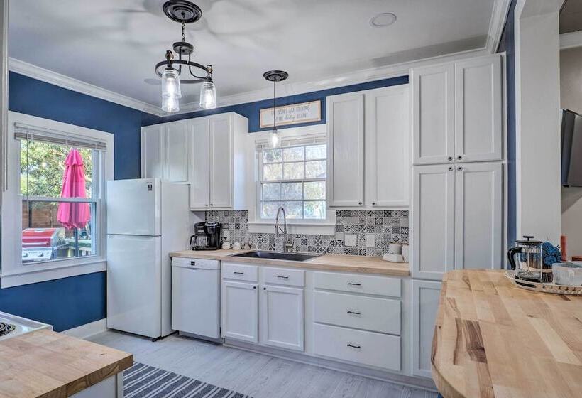 Central Cottage W/ Grill, 1 Mi To Cajun Field