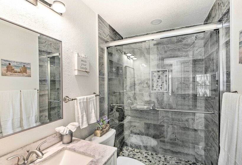 Coastal Port Charlotte Gem W/ Private Pool!