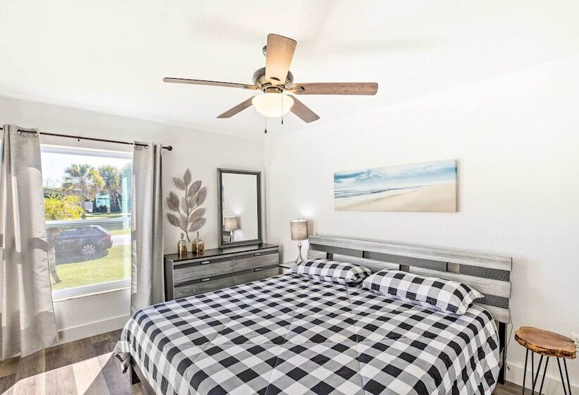 Coastal Port Charlotte Gem W/ Private Pool!