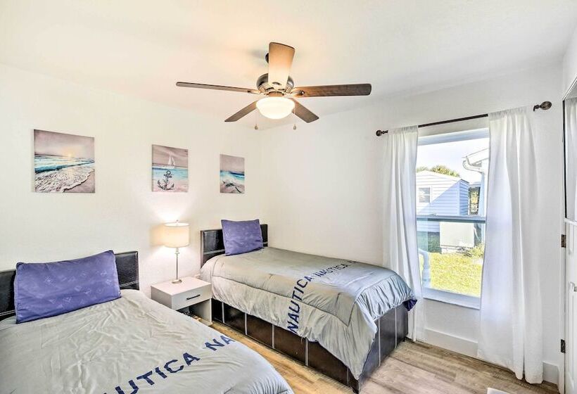 Coastal Port Charlotte Gem W/ Private Pool!