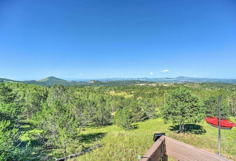 Cozy Mountain Cabin W/ Panoramic Mtn Views!
