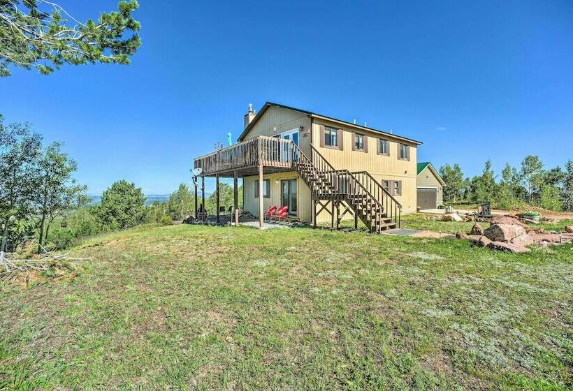 Cozy Mountain Cabin W/ Panoramic Mtn Views!