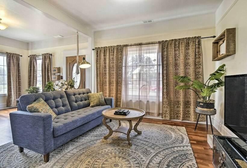 Cozy Scappoose Home ~ 22 Mi To Portland!