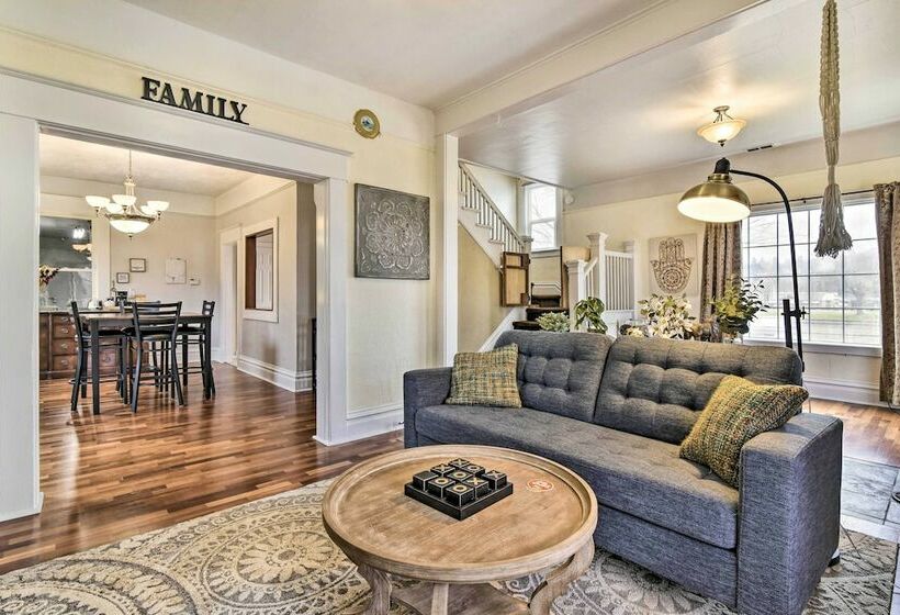 Cozy Scappoose Home ~ 22 Mi To Portland!