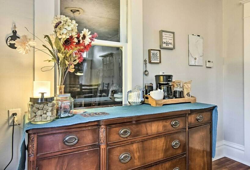 Cozy Scappoose Home ~ 22 Mi To Portland!