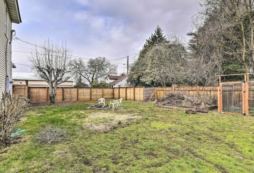 Cozy Scappoose Home ~ 22 Mi To Portland!