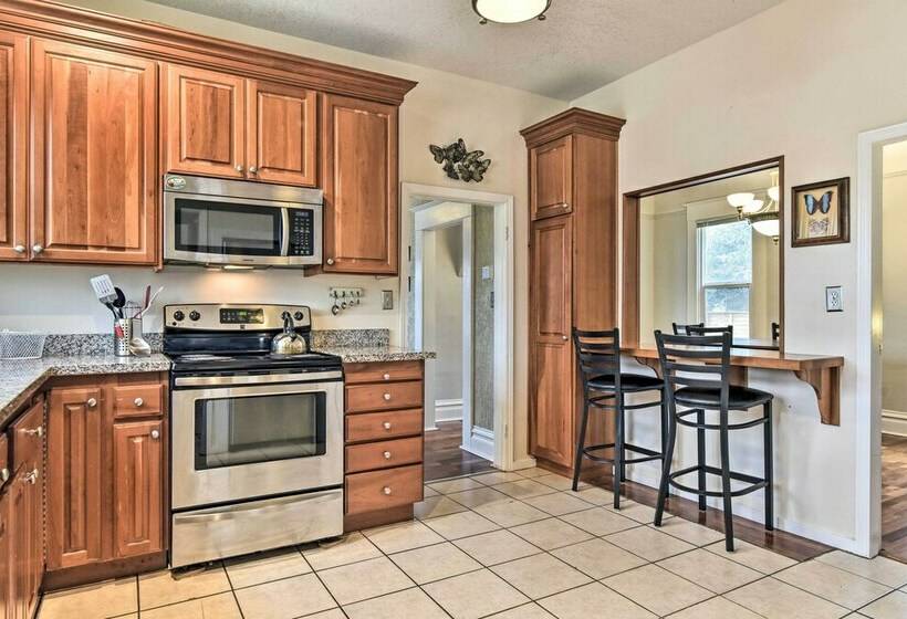 Cozy Scappoose Home ~ 22 Mi To Portland!