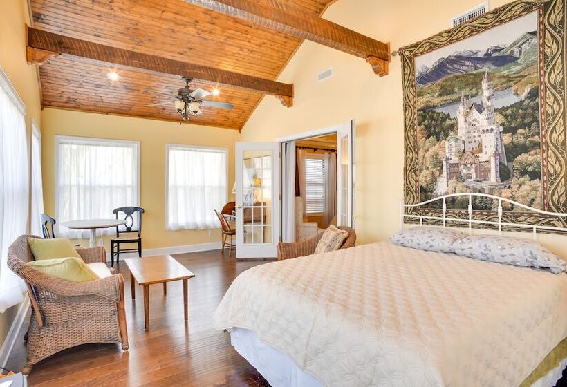 Cumberland Cottage 2 Blocks To Downtown Dover!