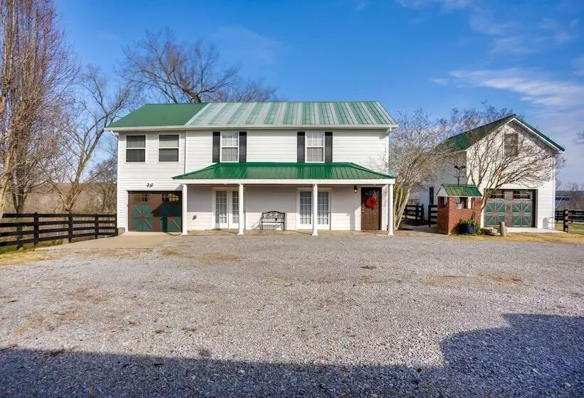 Cumberland Cottage    2 Blocks To Downtown Dover!