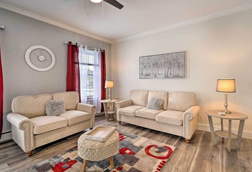 Dog Friendly Downtown Auburn Vacation Rental!