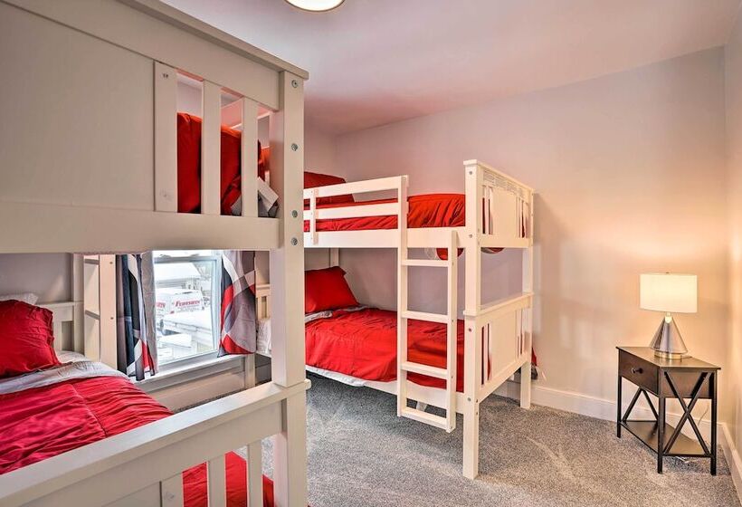 Dog Friendly Downtown Auburn Vacation Rental!